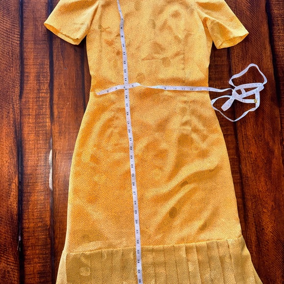 VT 90s Yellow Polka Dot Dress | Pleated Hem - Picture 7 of 10